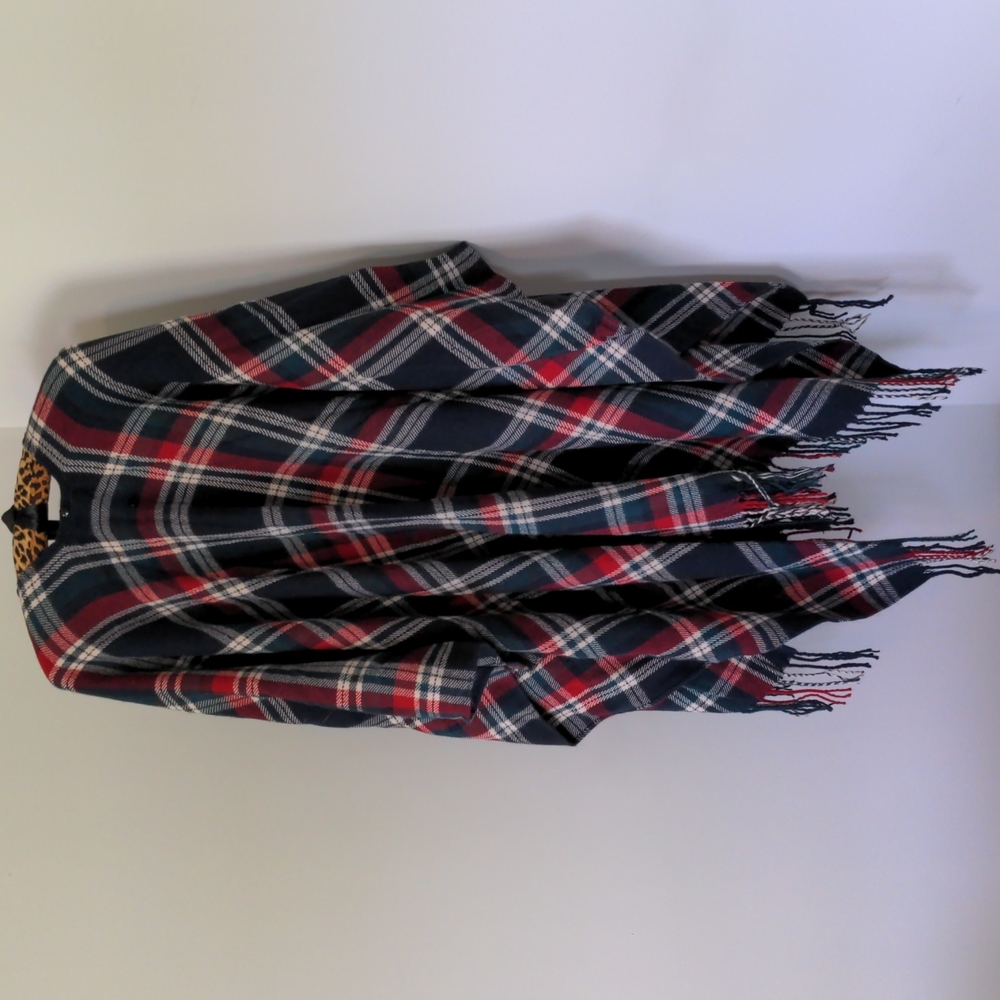 Plaid Francesca's Poncho - Picture 2 of 7